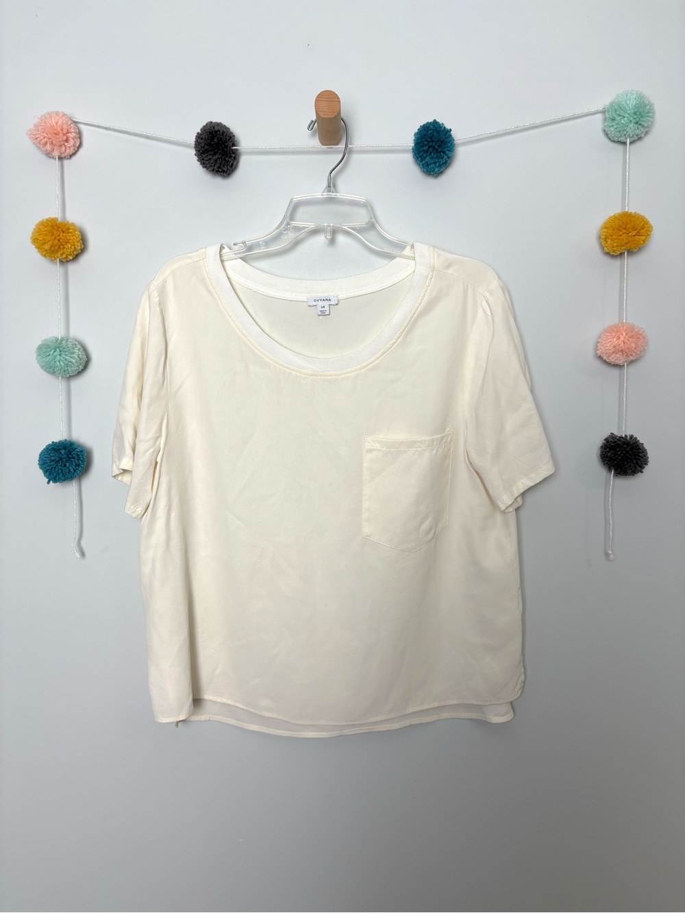 Cuyana Silk Cream Pocket Top